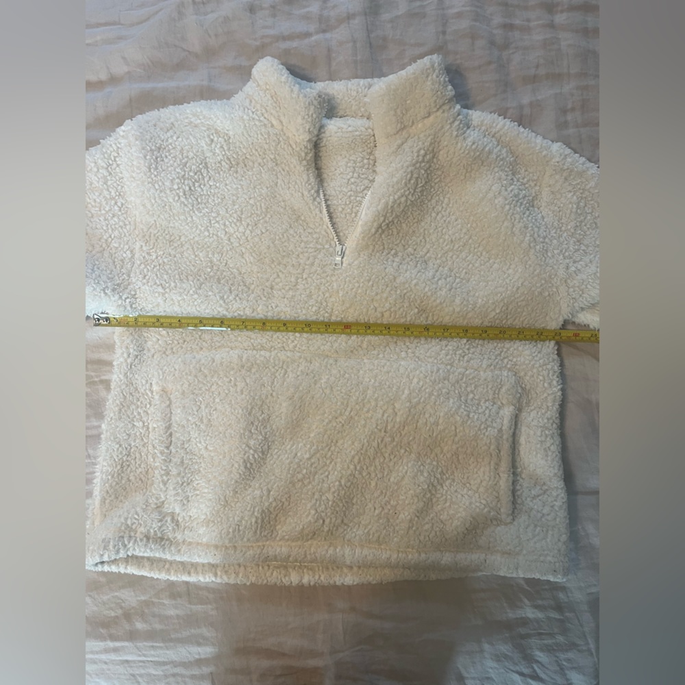 Gap white furry fleece pullover xl